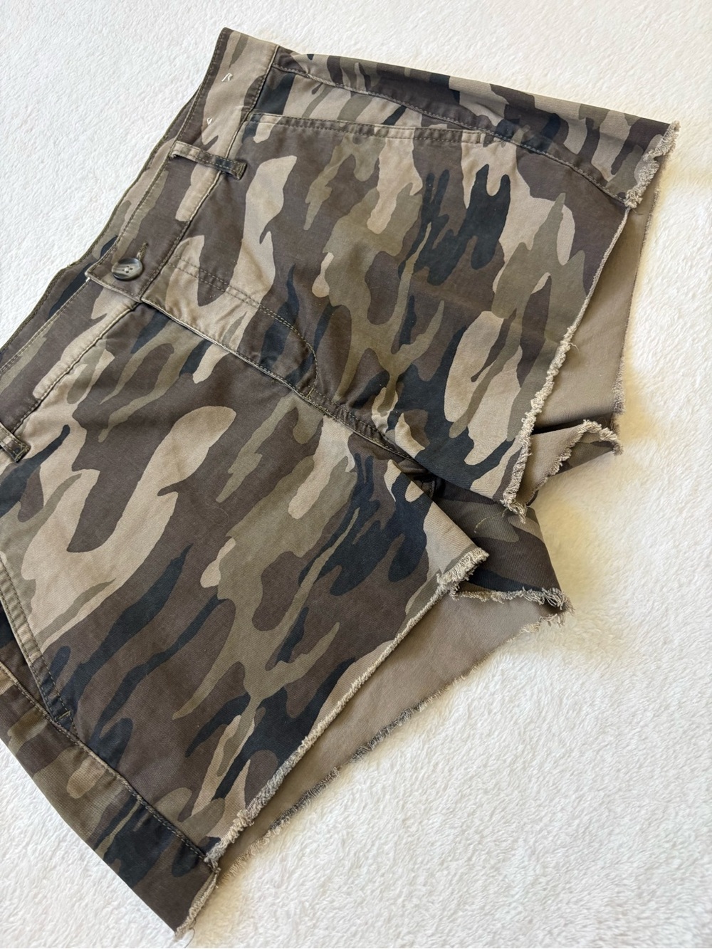 Express Camo High-Waist Women's Shorts in Olive and Brown - Picture 2 of 7